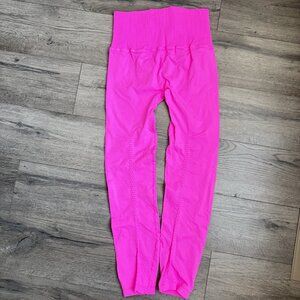 Free People Happiness Run Leggings Pink Medium Large NWOT